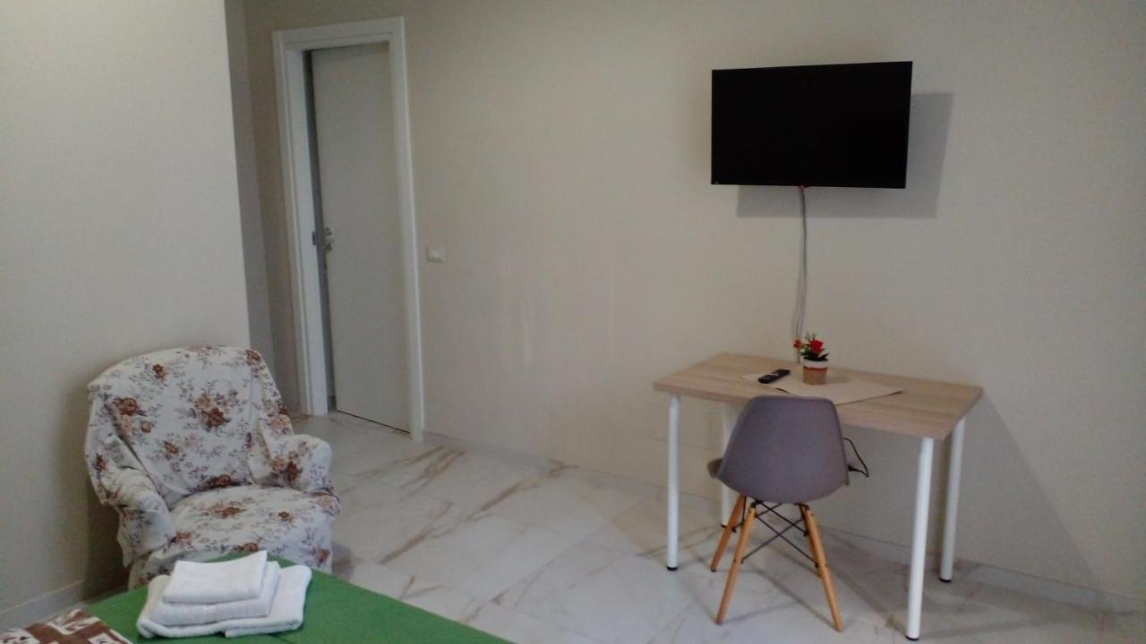 La Rosa Rossa Hotel Bari Eksteriør billede