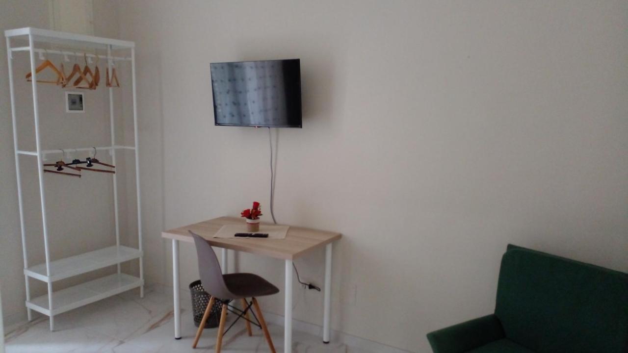 La Rosa Rossa Hotel Bari Eksteriør billede