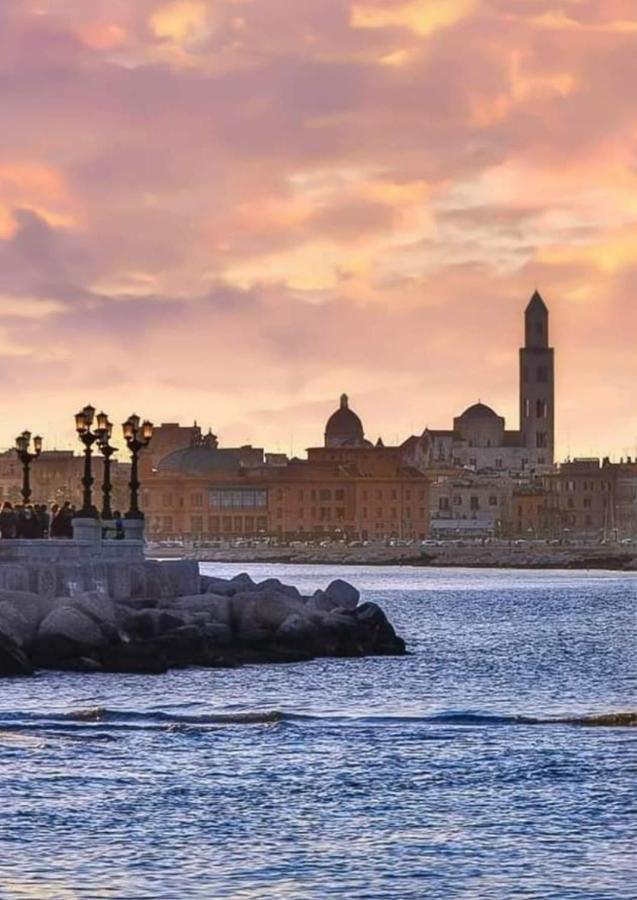 La Rosa Rossa Hotel Bari Eksteriør billede